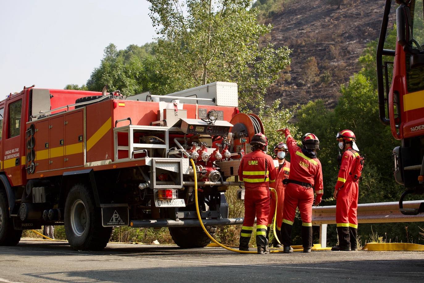 Fotos: Incendio forestal en Ezcaray, en imágenes