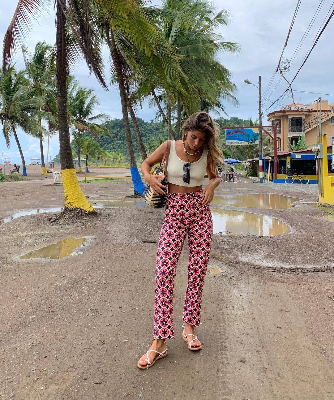 Fotos: ¿Todavía te quedan vacaciones? Inspírate con estos looks de la vitoriana Sara Baceiredo