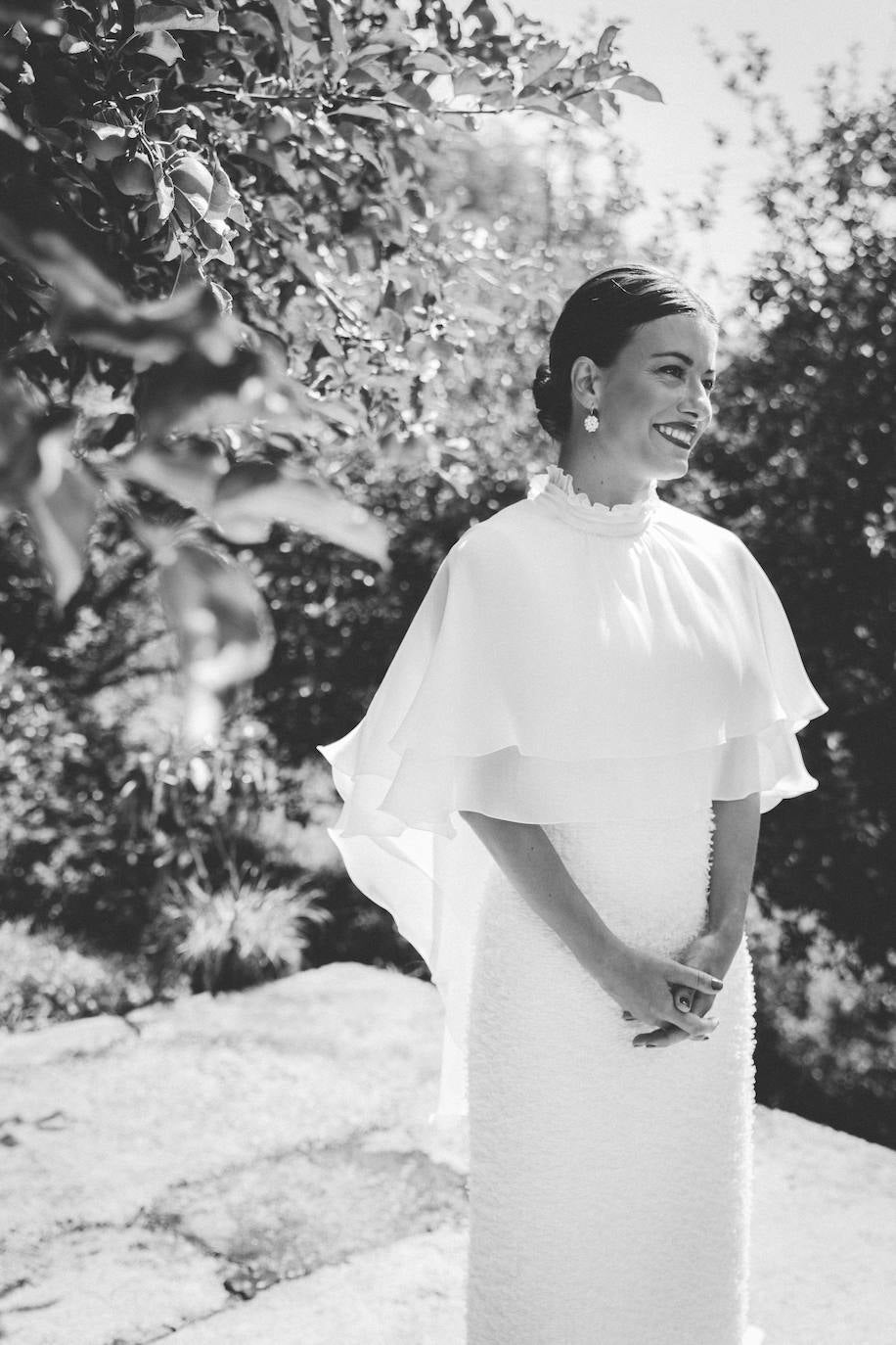 Fotos: Naia, la novia con capa de organza que se casó en Mundaka