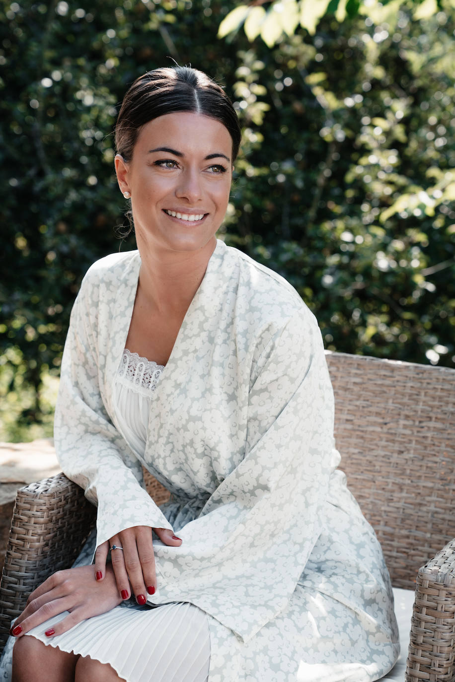 Fotos: Naia, la novia con capa de organza que se casó en Mundaka