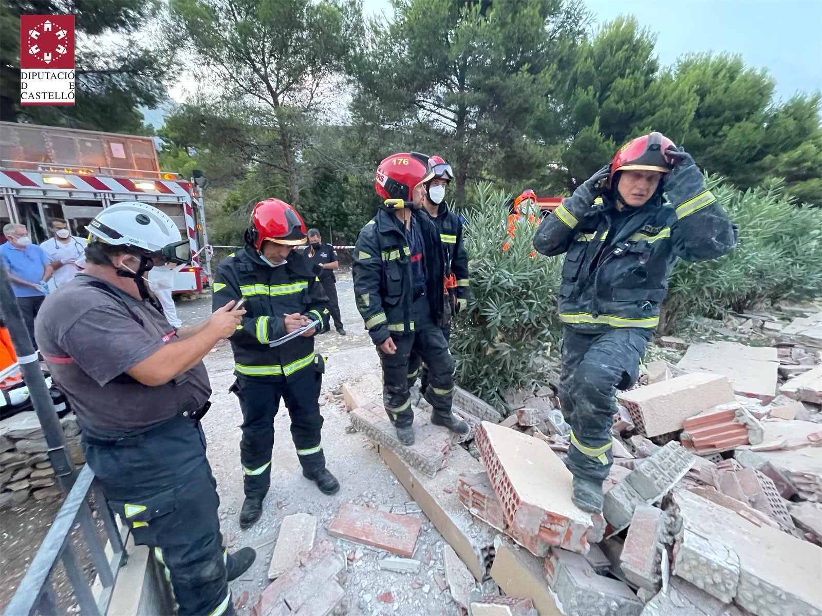 Fotos: Derrumbe de un edificio en Peníscola