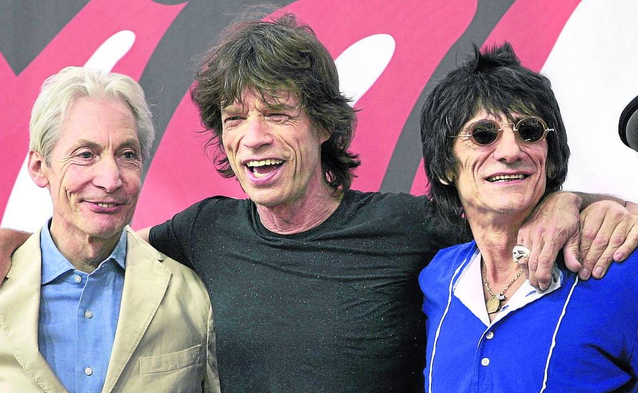 El cerebro en la sombra. Sostenía las giras del grupo y sin él el motor creativo de Keith Richards no habría funcionado igual. 