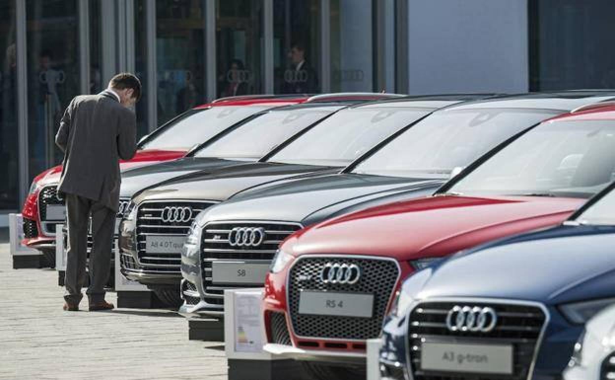 Un concesionario de coches. 