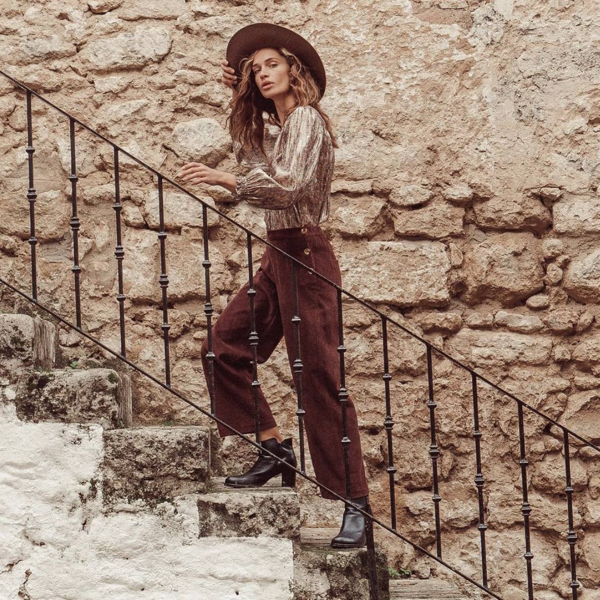 Pantalones de pana de la tienda La Côte, situada en la calle las Mercedes en Las Arenas. 