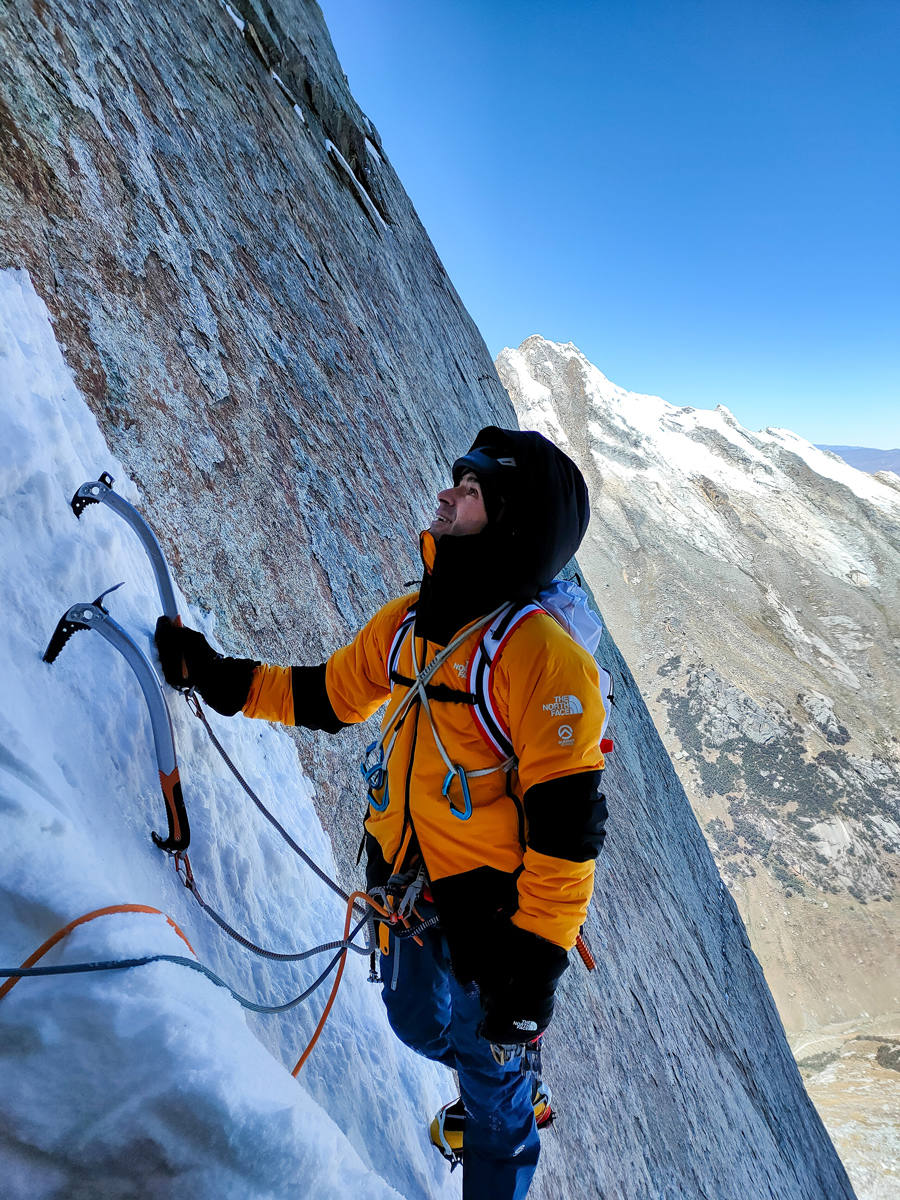 Fotos: Las imágenes de los hermanos Pou en la apertura de la vía Viva Perú Carajo de la Cordillera Blanca