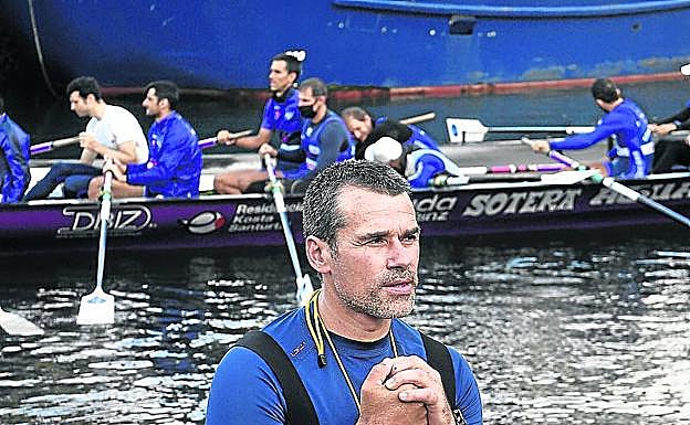 Iker Zabala cumple su quinta campaña en Santurtzi. 