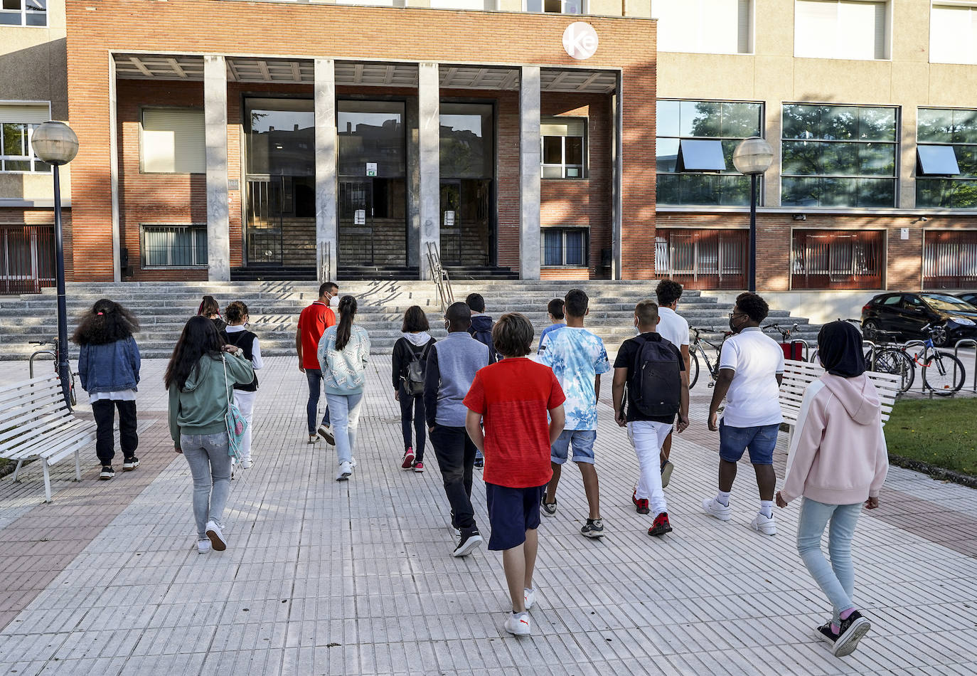 Fotos: Los primeros escolares regresan hoy a clase en Vitoria