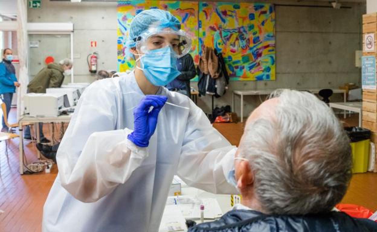 Euskadi registra 69 casos de Covid, el mejor dato de contagios desde julio de 2020