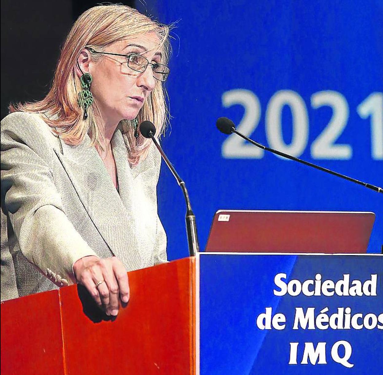 Beatriz Astigarraga, la presidente de IMQ, en la junta de junio. 