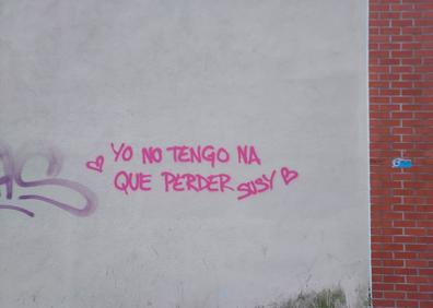 Imagen secundaria 1 - ¿Quién es la Susy que mancha tantas fachadas en Bilbao?