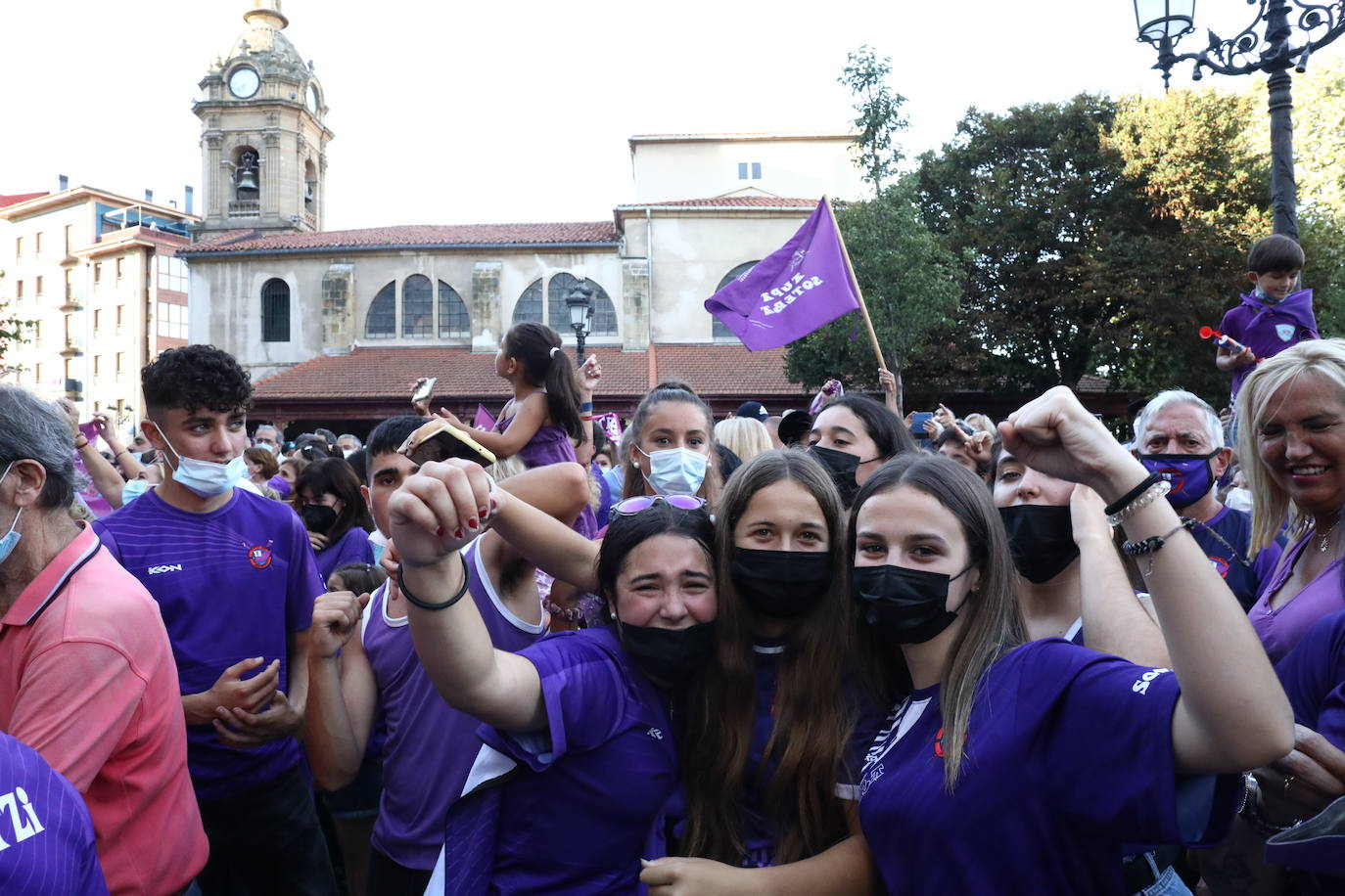 Fotos: Los vecinos de Santurtzi celebran el triunfo de La Sotera