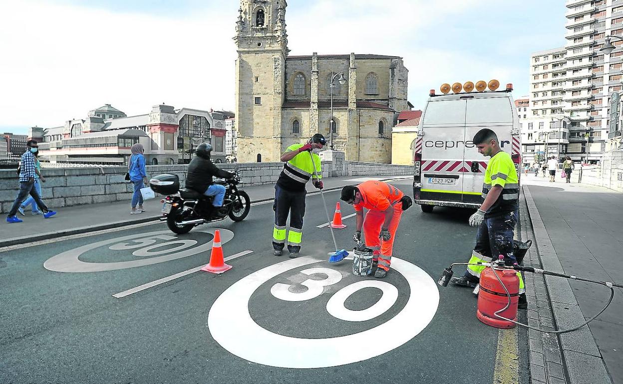 Bilbao pondrá más multas por el incumplimiento del límite a 30km/h tras el verano