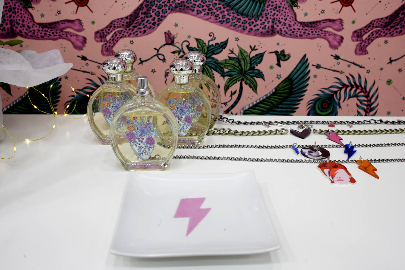 Fotos: Un templo de pendientes «cañeros» abre sus puertas en Las Arenas