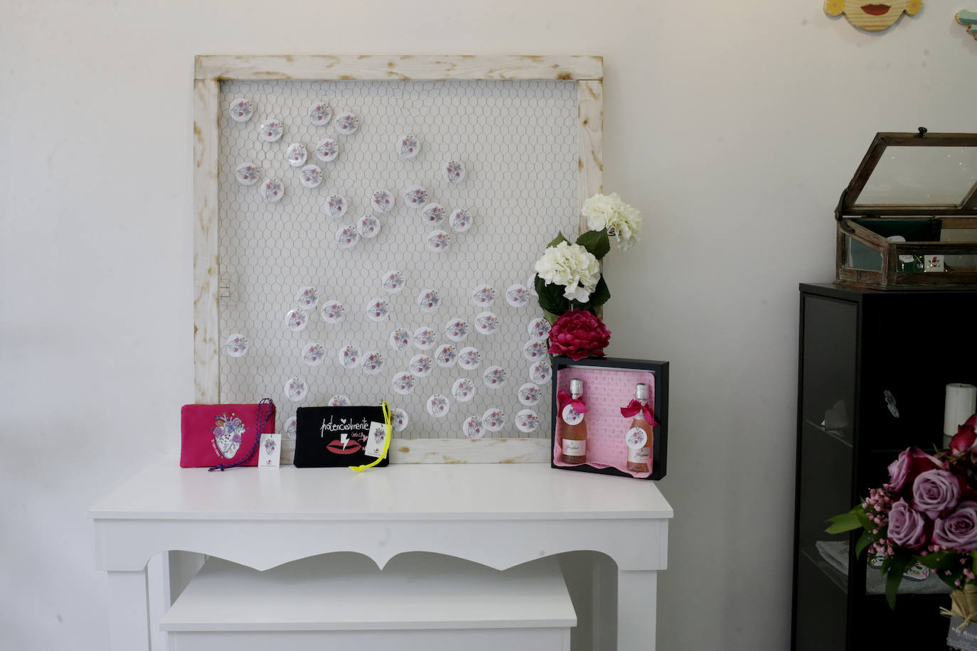 Fotos: Un templo de pendientes «cañeros» abre sus puertas en Las Arenas