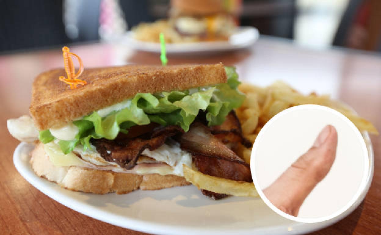 Este hecho sucedió en la ciudad oriental de Santa Cruz, cuando una mujer mientras iba comiendo su hamburguesa encontró el dedo humano.