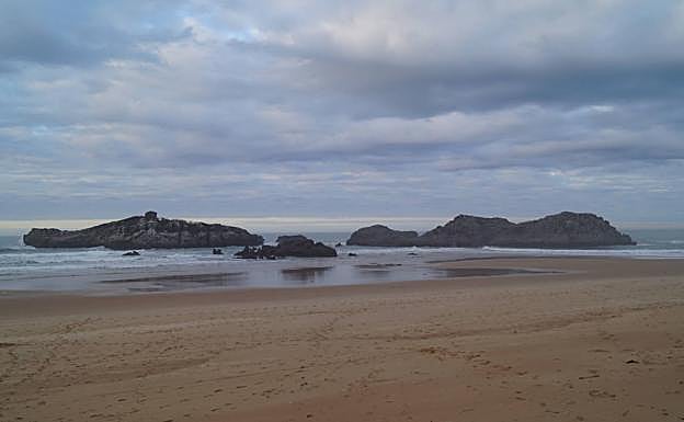 Muere ahogado un alavés de 45 años en la playa de Ris, en Noja