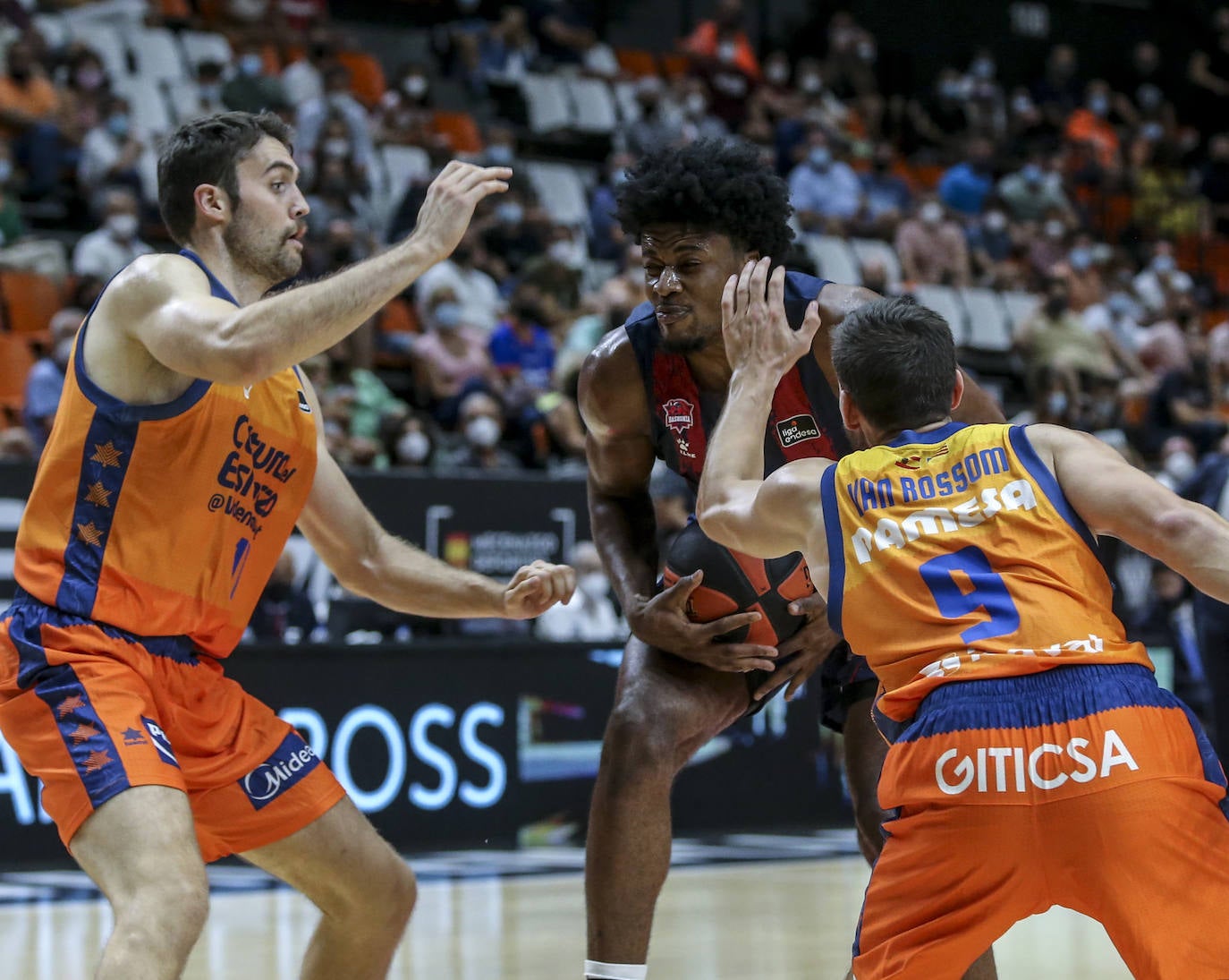Fotos: Las mejores imágenes del Valencia - Baskonia