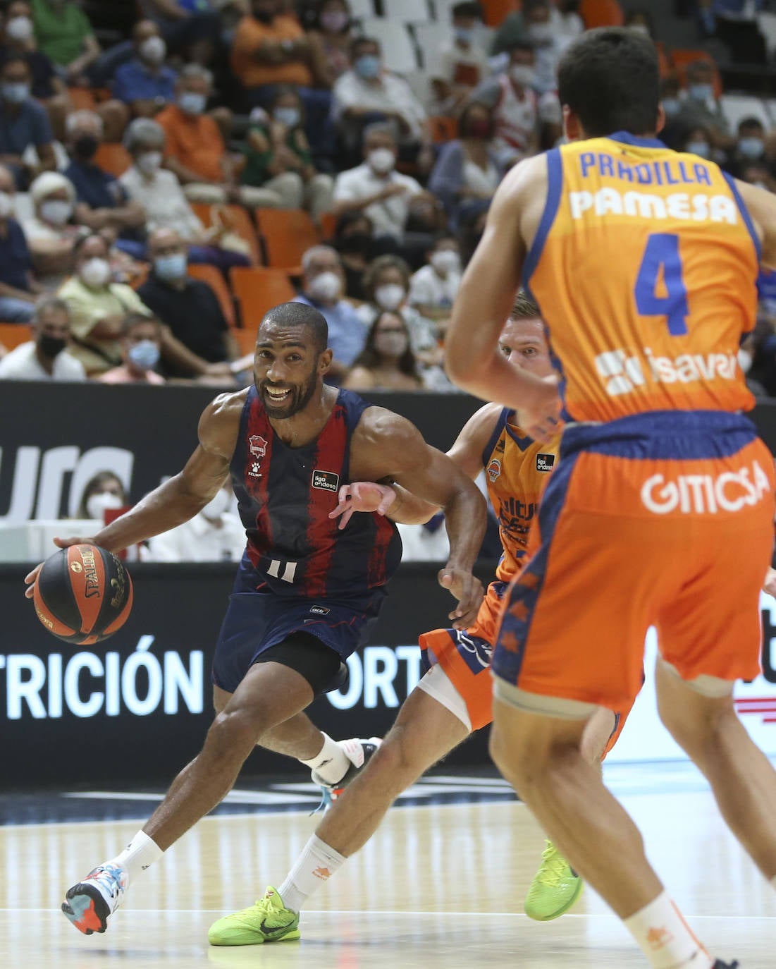 Fotos: Las mejores imágenes del Valencia - Baskonia