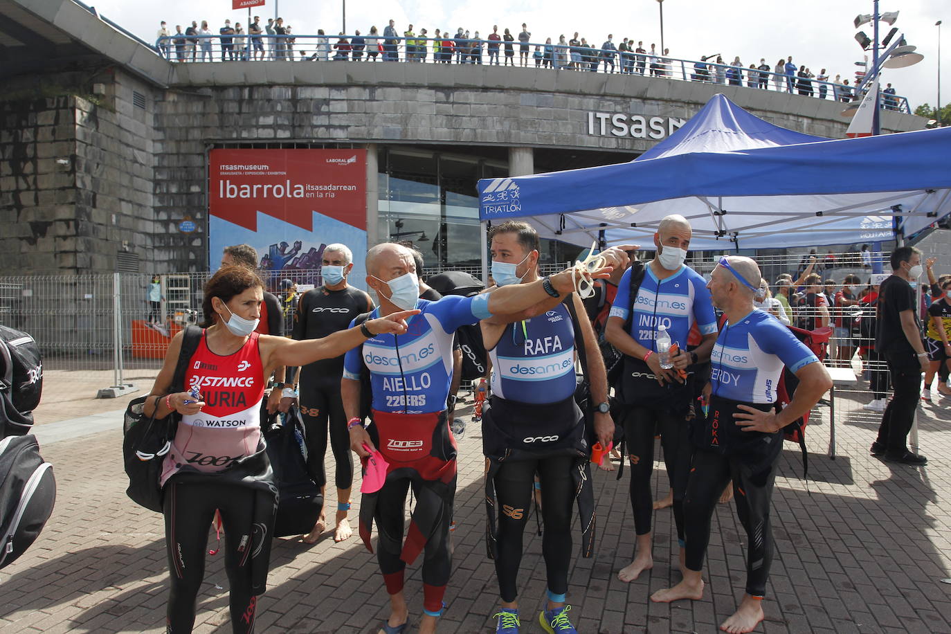 Fotos: Los bilbaínos disfrutan del triatlón