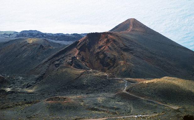 Vista del volcán Teneguía, que erupcionó por última vez en 1971. 