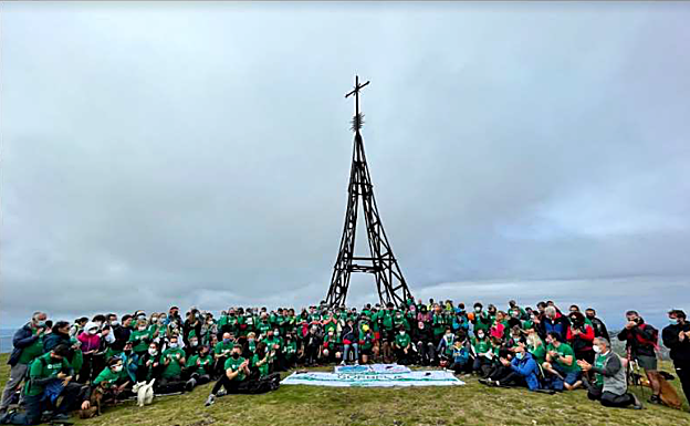 Foto de grupo de la expedición al Gorbea.