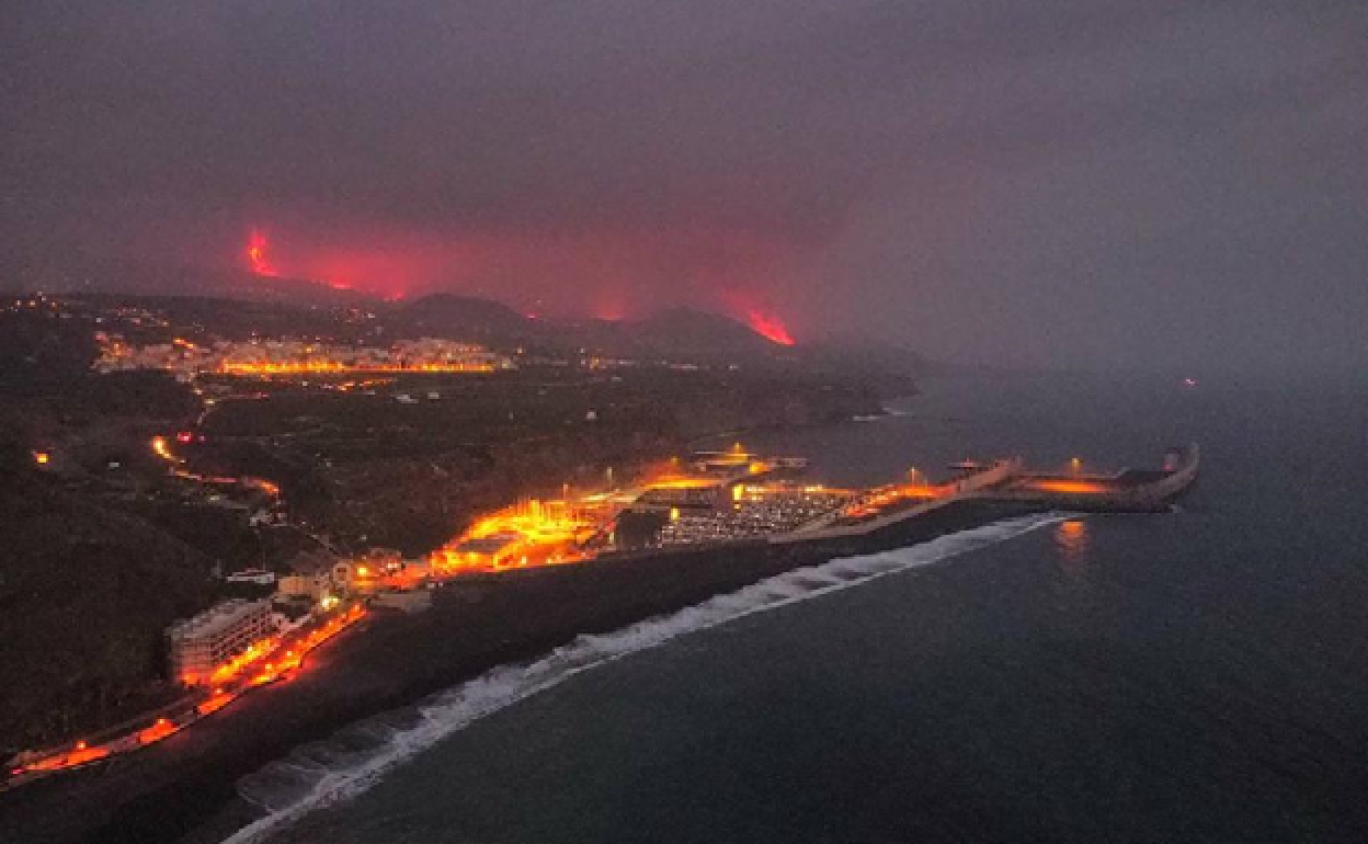 Volcán de La Palma: ¿Qué va a pasar ahora que ha llegado la lava al mar? Estos son los peligros