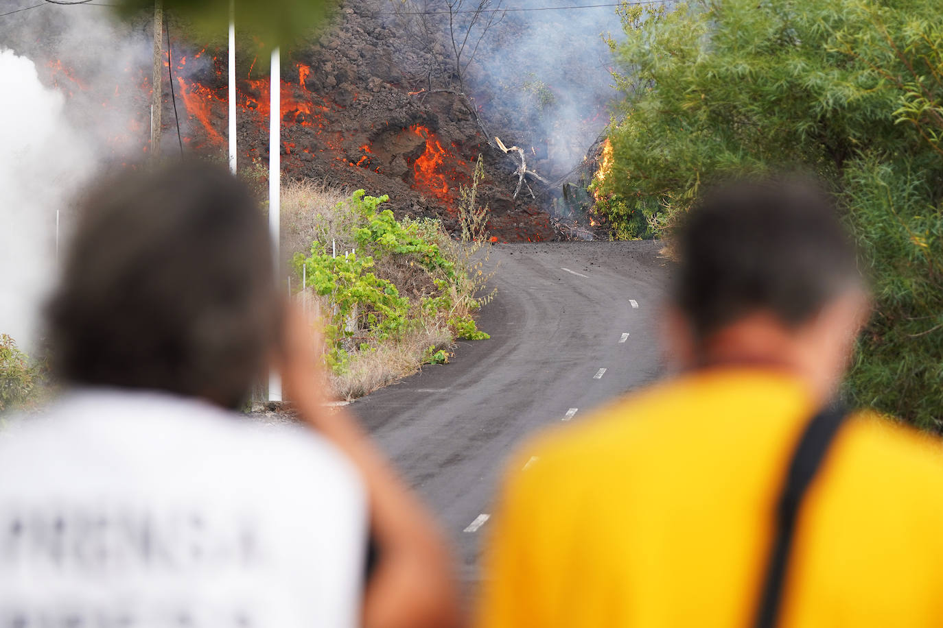 Fotos: El volcán de Canarias entra en erupción