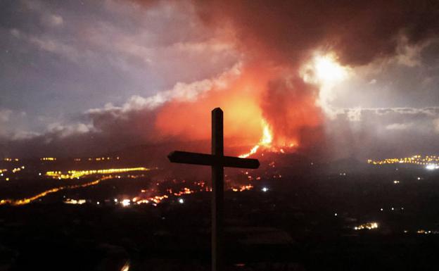 El azufre de La Palma llegará hoy a la península, pero no a Euskadi