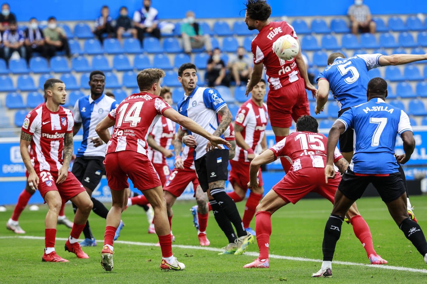 Fotos: Las mejores fotos del Alavés - Atlético de Madrid