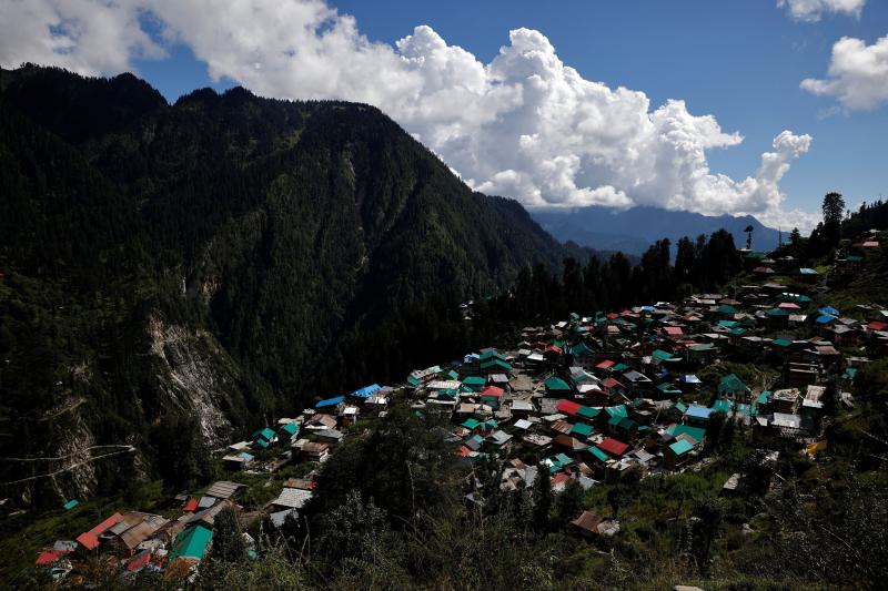 Casas de pie en la aldea de Malana en el distrito de Kullu, a donde se dirige el grupo de sanitarios. 