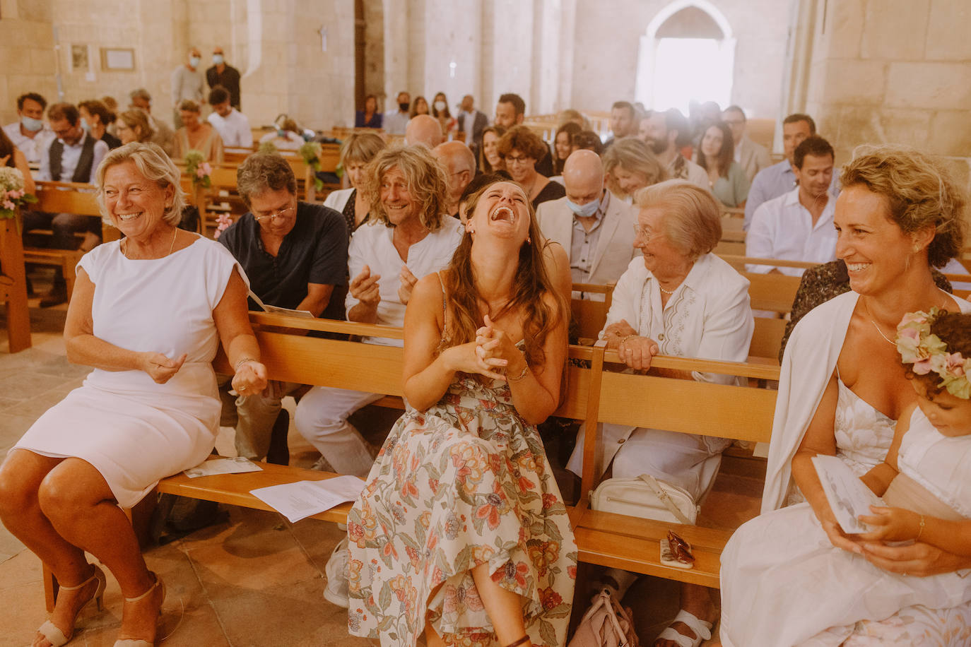 Fotos: La boda de ensueño en una isla francesa de Alazne, la modelo bilbaína del vestido sirena