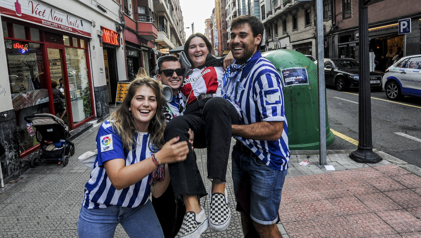 Fotos: Ambiente albiazul en San Mamés