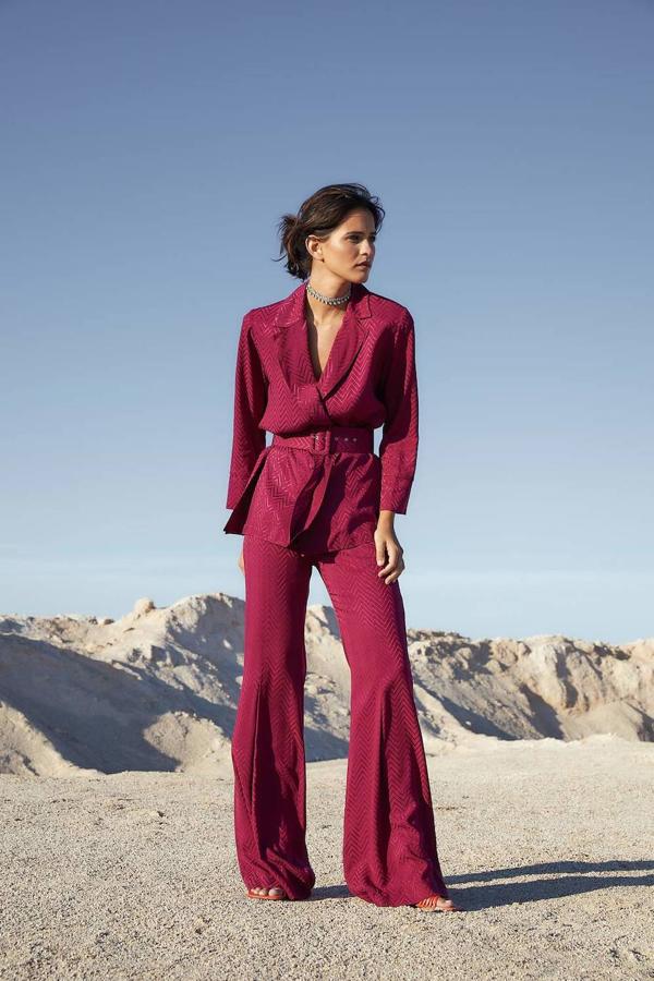 Pantalón con pligues de la firma Sophie and Lucie. Disponible en la tienda bilbaína Coquette, situada en la calle Aranzadi Telesforo, número 1. Cuesta 130 euros. 