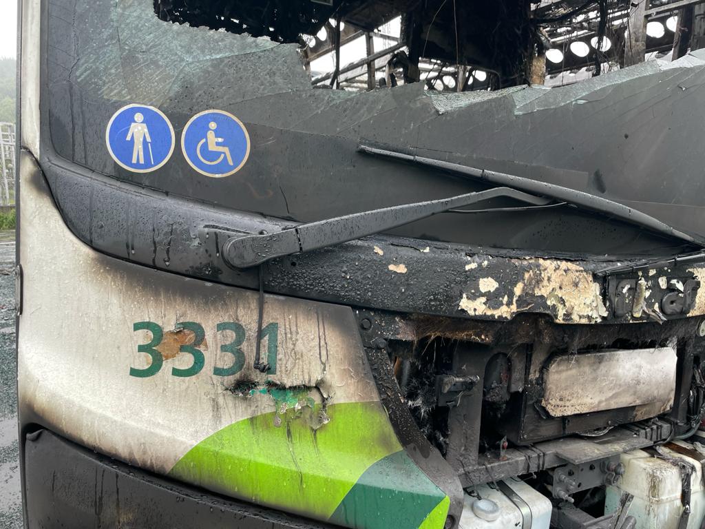Fotos: Las imágenes de cómo ha quedado la flota de Bizkaibus calcinada