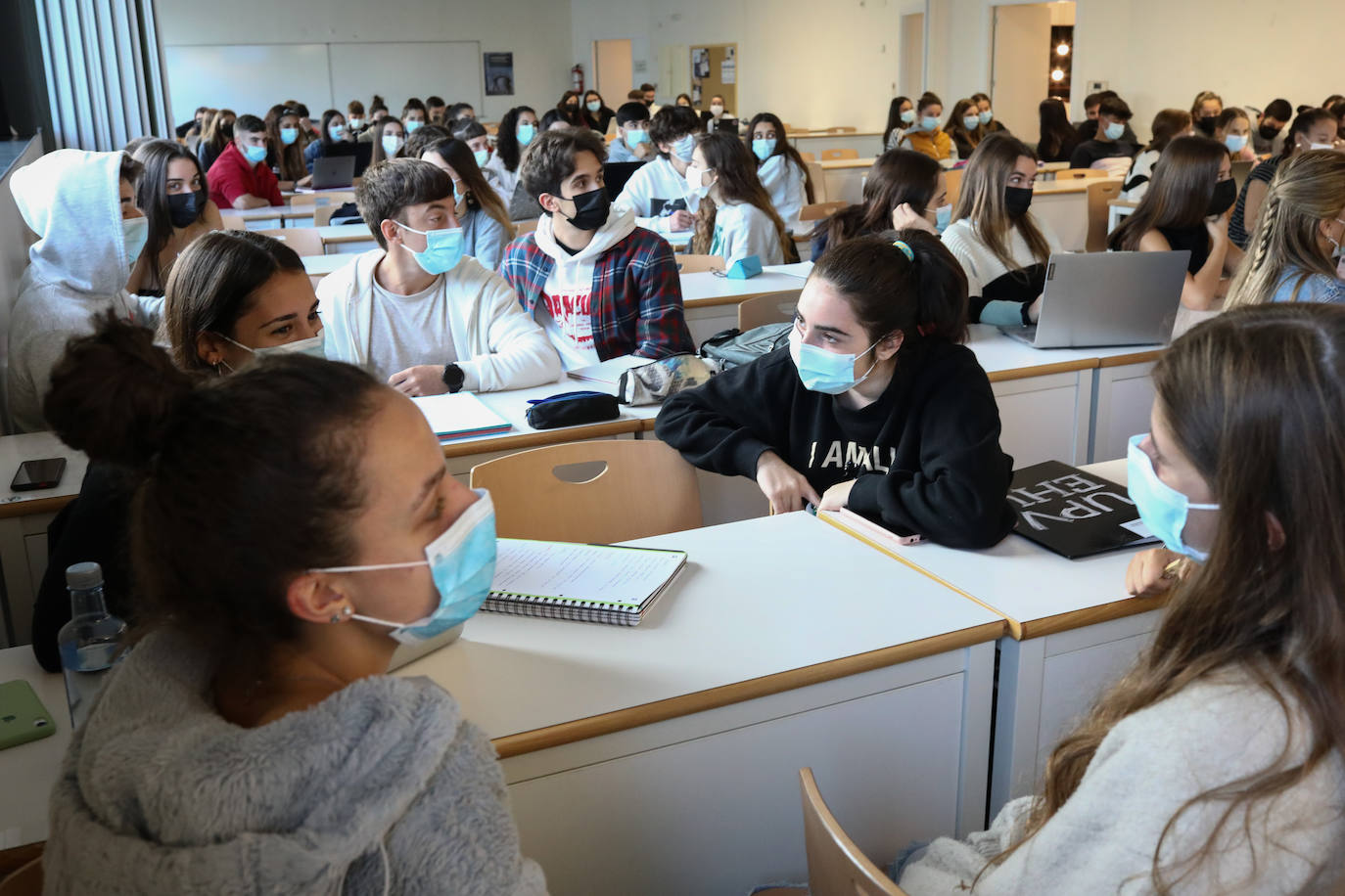 Fotos: Vuelta a la presencialidad en las universidades vascas