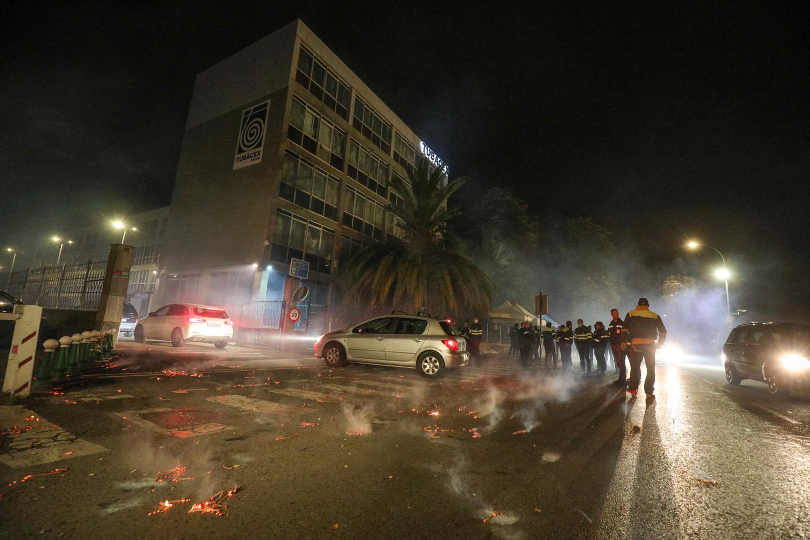 Fotos: Así han vuelto los trabajadores tras 236 días de huelga