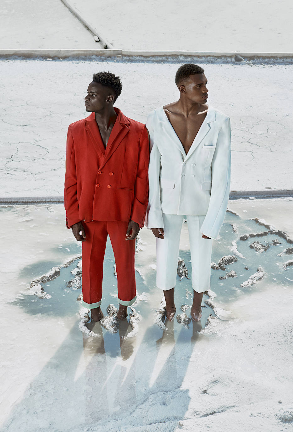 Diseño: Judit Matas Font. Videógrafa: María Zabala. Modelos: Berly Matansio y Gilbert Kosi. Estilista: Cristina Moyano. Maquilladora: Alba Herrera. Asistente de estilismo: Ibai Lobato. Asistente de fotografía: Aingeru Carrera.