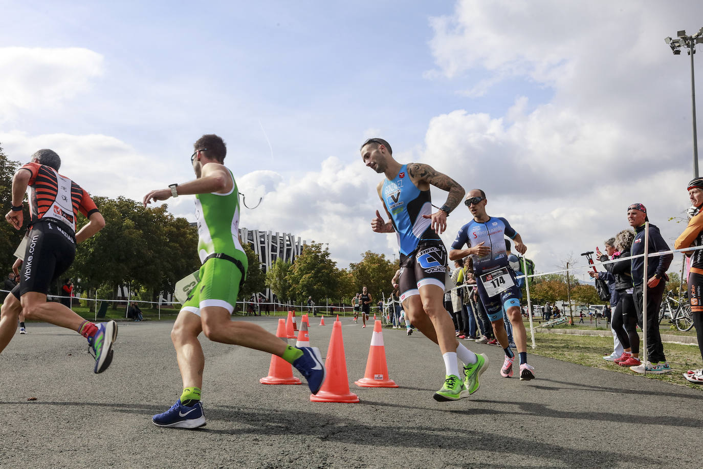 Fotos: Vitoria disfruta de su primer duatlón