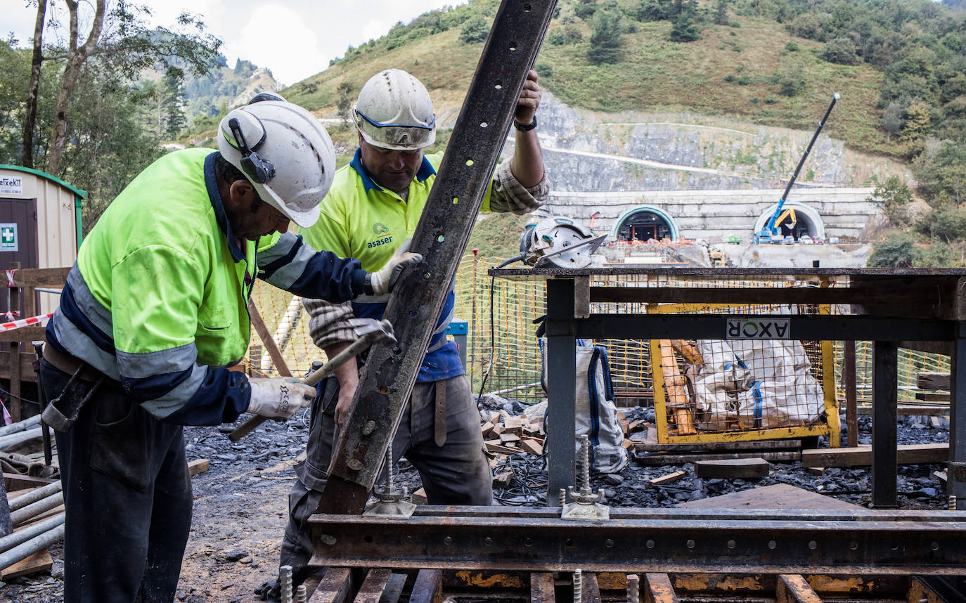 Fotos: Así son los trabajos en las profundidades de la Supersur