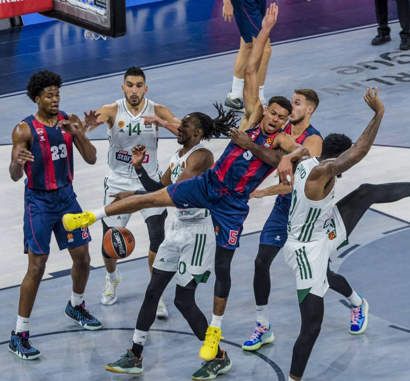 Fotos: Las mejores imágenes del Baskonia - Panathinaikos