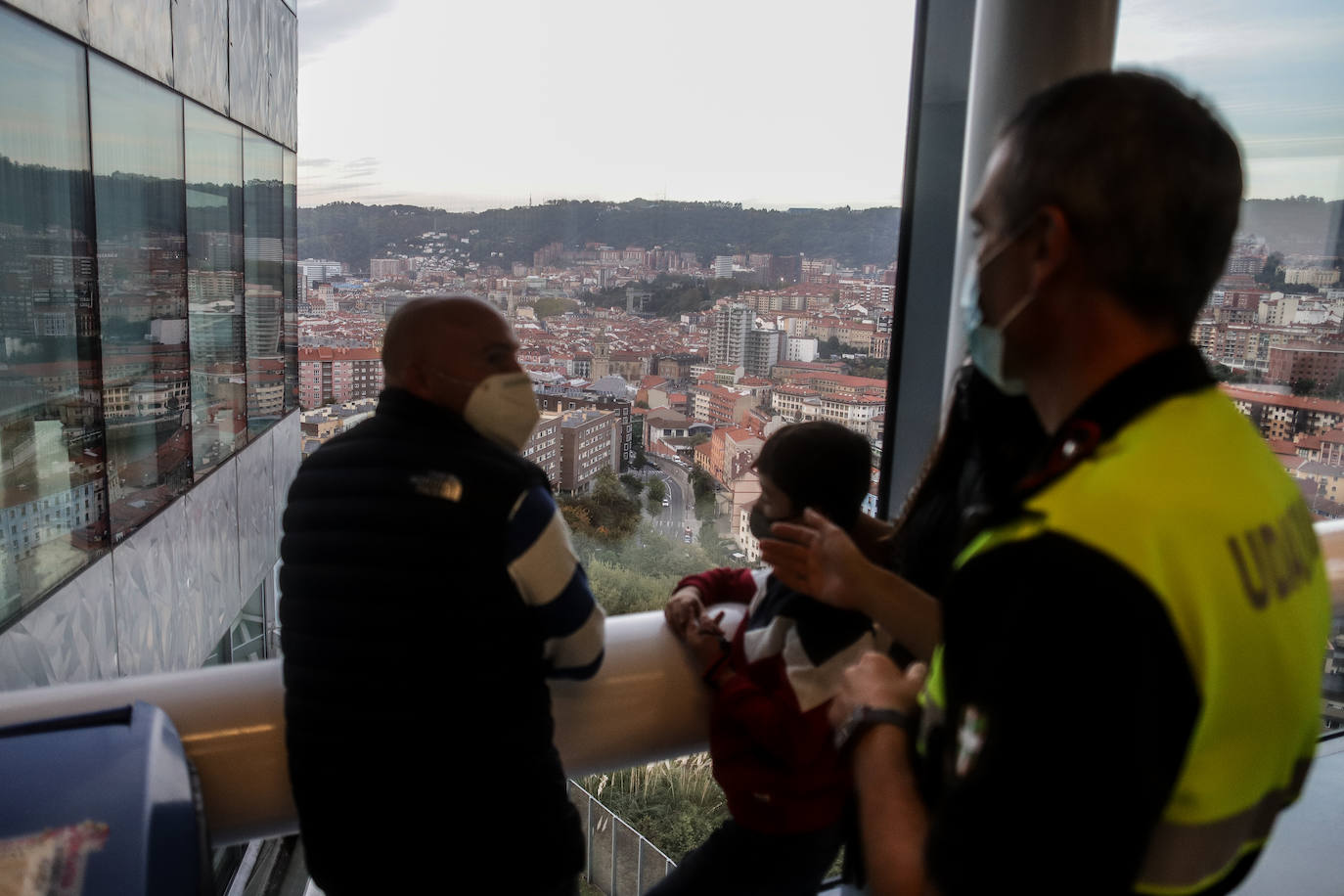 Comisaría y Parque de Bomberos de Miribilla.