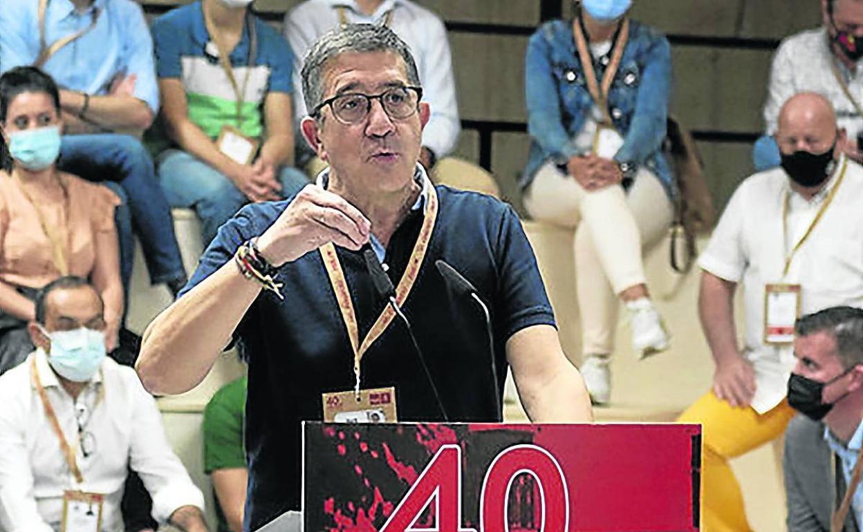 Patxi López intervino en un homenaje a Txiki Benegas. 