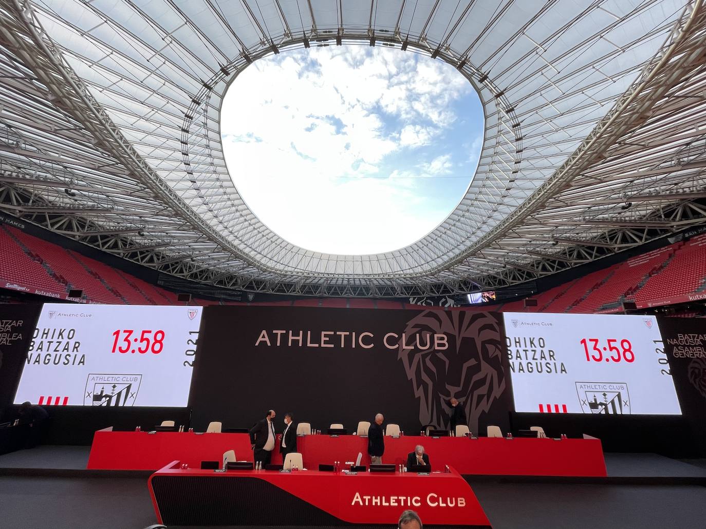 Fotos: La asamblea del Athletic, en imágenes