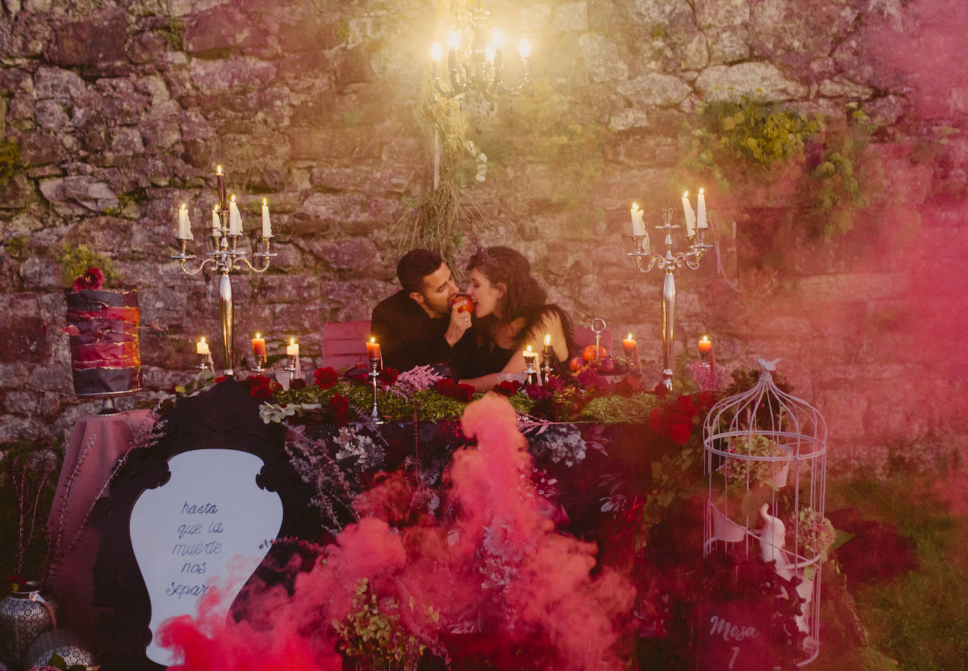 Fotos: La &#039;boda&#039; en Halloween de Emma y Gorka en La Galea: cuando los novios dan mucho miedo