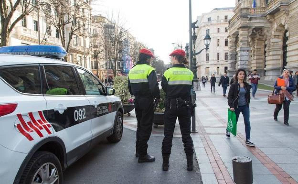 Bilbao estudia poner bicicletas a los policías locales