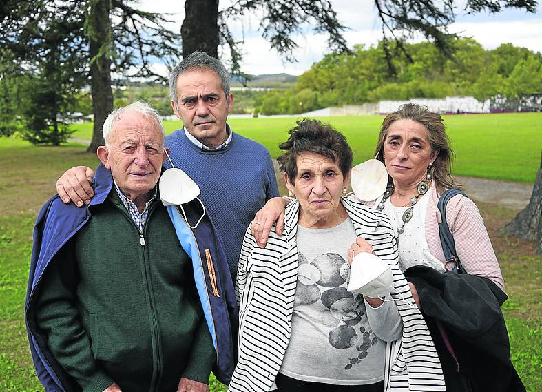 Los cementerios de Derio y Deusto han registrado 40.000 visitas de los últimos diez días.