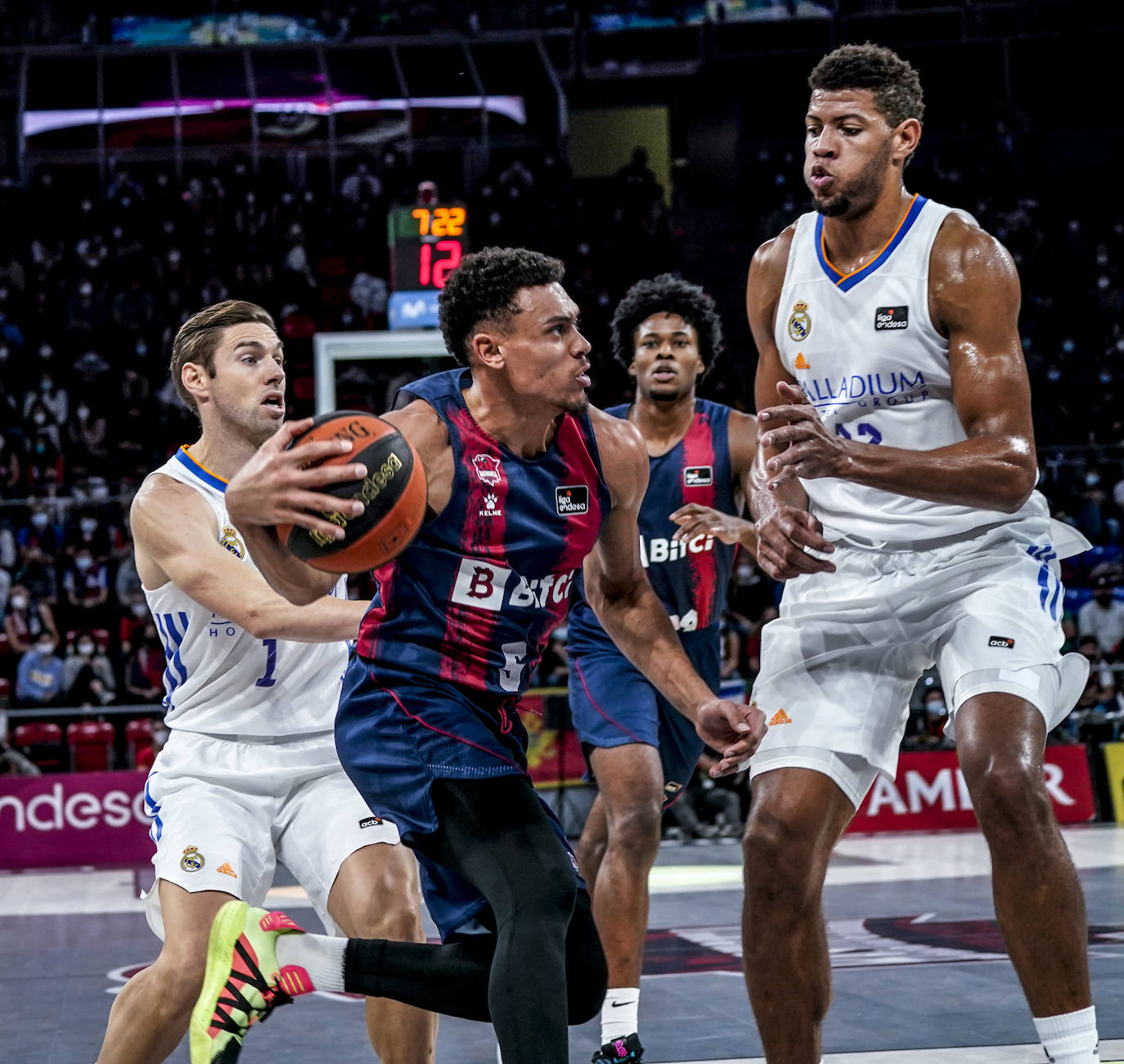 Fotos: Las mejores imágenes del Baskonia - Real Madrid