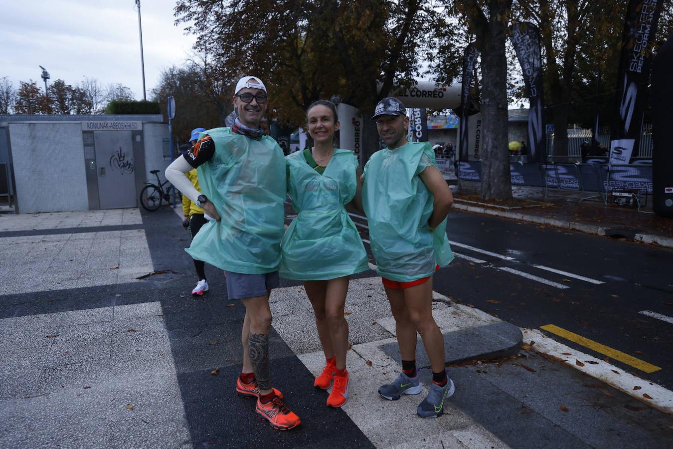 Fotos: 2.500 corredores inundan Vitoria en el Maratón Fiz