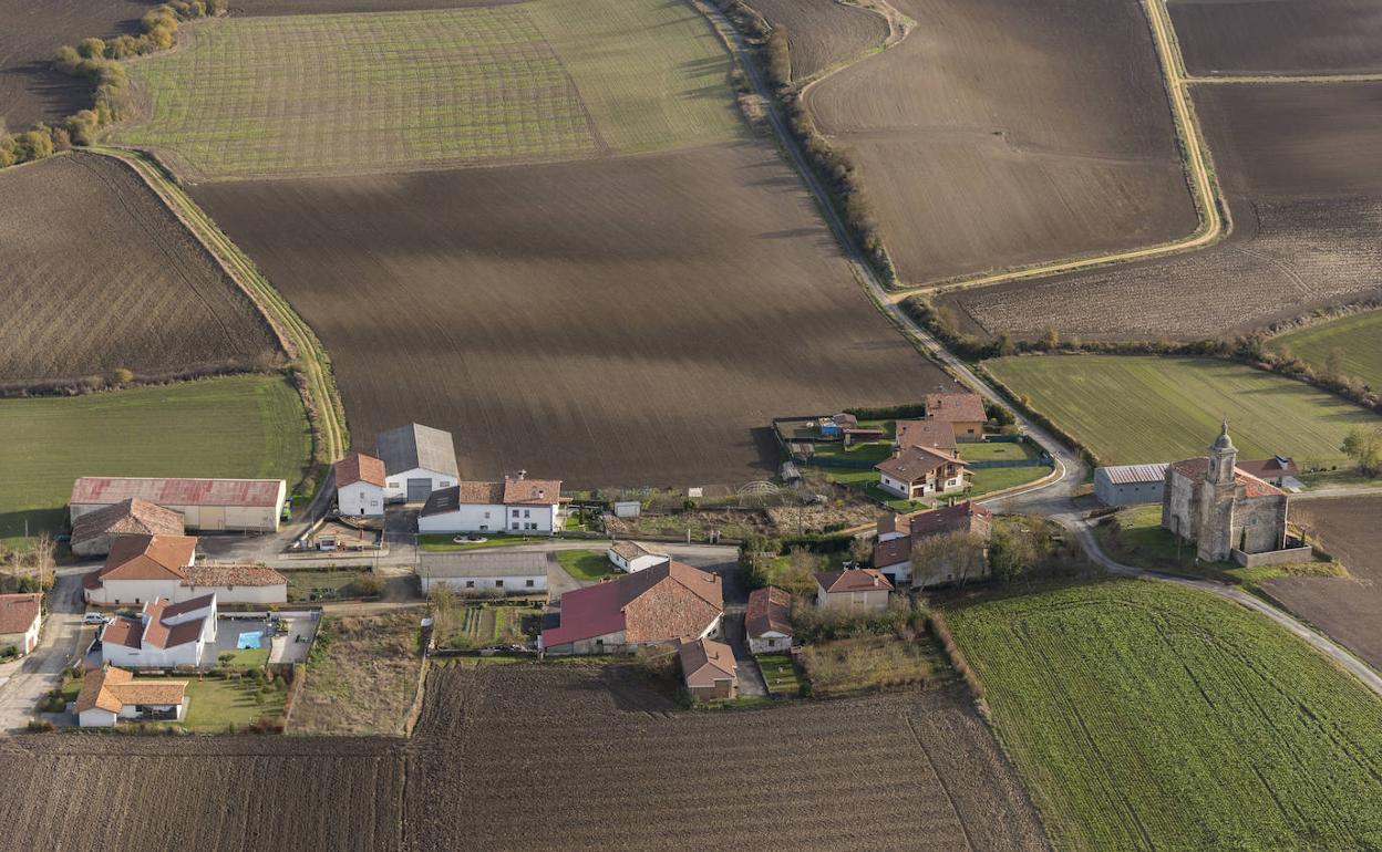 El núcleo de Arreieta quedará a menos de 500 metrros de la ínea de alta tensión. 