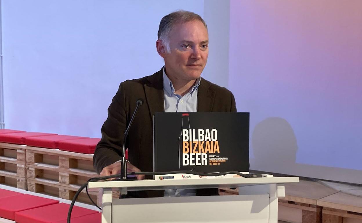 Eduardo Saiz Lekue durante la presentación de la memoria de la Bilbao Bizkaia Beer